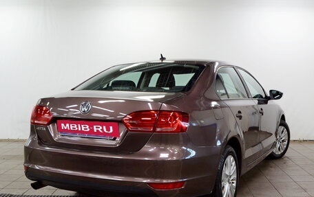Volkswagen Jetta VI, 2014 год, 1 050 000 рублей, 3 фотография