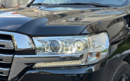 Toyota Land Cruiser 200, 2018 год, 6 190 000 рублей, 3 фотография