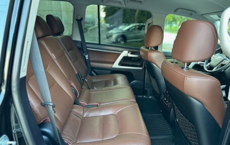 Toyota Land Cruiser 200, 2018 год, 6 190 000 рублей, 25 фотография