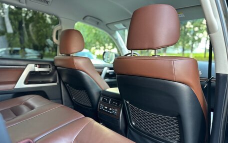 Toyota Land Cruiser 200, 2018 год, 6 190 000 рублей, 27 фотография