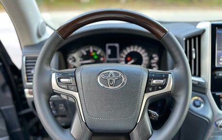 Toyota Land Cruiser 200, 2018 год, 6 190 000 рублей, 37 фотография