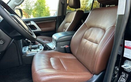 Toyota Land Cruiser 200, 2018 год, 6 190 000 рублей, 40 фотография