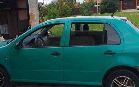 Skoda Fabia I, 2001 год, 350 000 рублей, 2 фотография