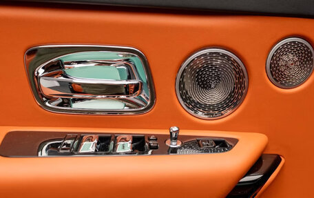 Rolls-Royce Cullinan, 2022 год, 20 000 000 рублей, 12 фотография