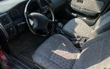 Nissan Almera, 1998 год, 110 000 рублей, 2 фотография