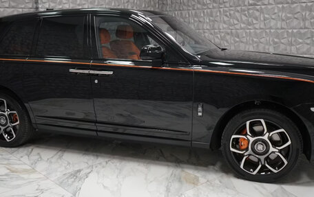 Rolls-Royce Cullinan, 2022 год, 20 000 000 рублей, 5 фотография
