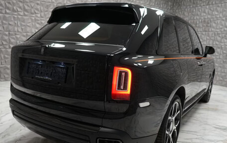 Rolls-Royce Cullinan, 2022 год, 20 000 000 рублей, 6 фотография
