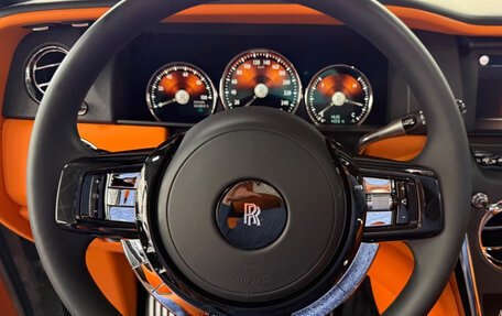 Rolls-Royce Cullinan, 2022 год, 20 000 000 рублей, 27 фотография