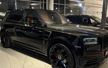 Rolls-Royce Cullinan, 2022 год, 27 000 000 рублей, 5 фотография