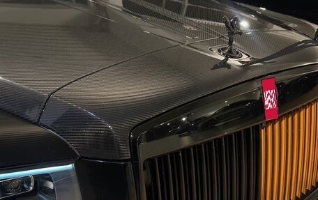 Rolls-Royce Cullinan, 2022 год, 27 000 000 рублей, 6 фотография