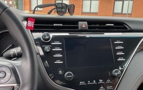 Toyota Camry, 2018 год, 2 750 000 рублей, 10 фотография