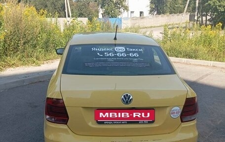 Volkswagen Polo VI (EU Market), 2016 год, 750 000 рублей, 2 фотография