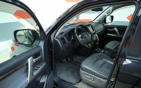 Toyota Land Cruiser 200, 2010 год, 2 690 000 рублей, 11 фотография