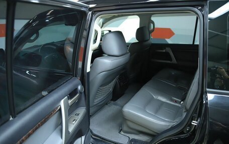 Toyota Land Cruiser 200, 2010 год, 2 690 000 рублей, 12 фотография