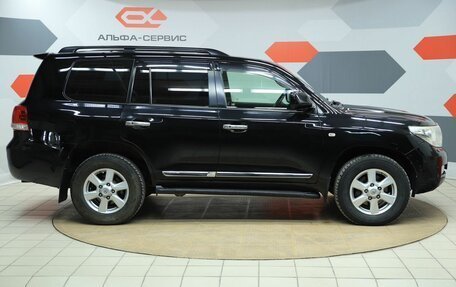 Toyota Land Cruiser 200, 2010 год, 2 690 000 рублей, 4 фотография