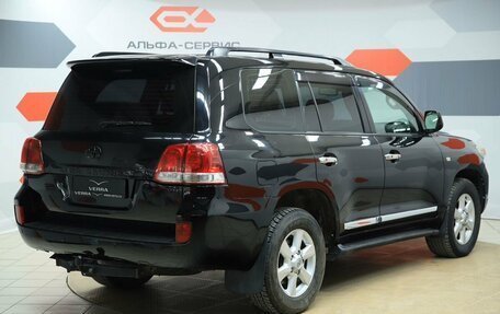 Toyota Land Cruiser 200, 2010 год, 2 690 000 рублей, 5 фотография