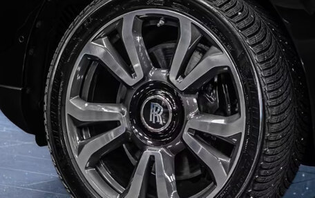 Rolls-Royce Cullinan, 2022 год, 22 000 000 рублей, 9 фотография