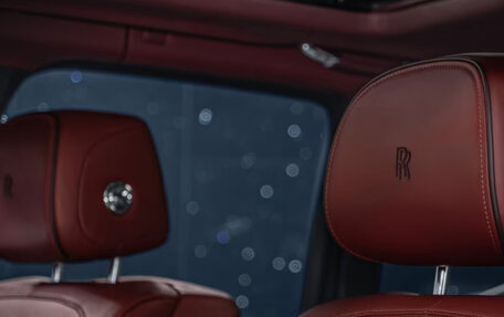 Rolls-Royce Cullinan, 2022 год, 22 000 000 рублей, 19 фотография