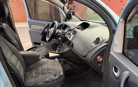 Renault Kangoo II рестайлинг, 2012 год, 800 000 рублей, 16 фотография