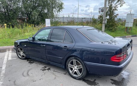 Mercedes-Benz E-Класс, 1998 год, 390 000 рублей, 11 фотография