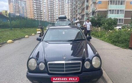 Mercedes-Benz E-Класс, 1998 год, 390 000 рублей, 2 фотография