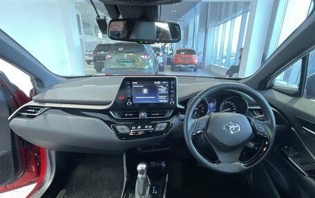 Toyota C-HR I рестайлинг, 2019 год, 1 870 000 рублей, 18 фотография