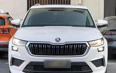 Skoda Kodiaq I, 2022 год, 2 600 000 рублей, 2 фотография