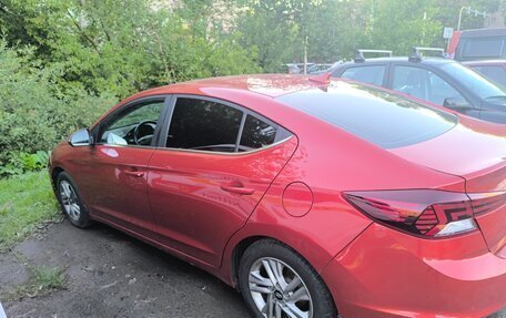 Hyundai Elantra VI рестайлинг, 2019 год, 1 800 000 рублей, 11 фотография