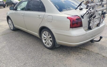 Toyota Avensis III рестайлинг, 2006 год, 670 000 рублей, 5 фотография