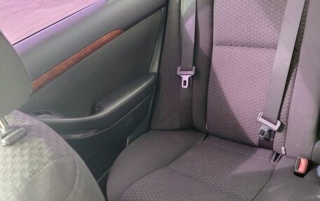 Toyota Avensis III рестайлинг, 2006 год, 670 000 рублей, 18 фотография