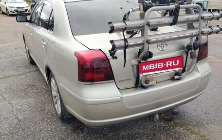 Toyota Avensis III рестайлинг, 2006 год, 670 000 рублей, 15 фотография