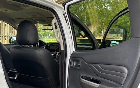 Mitsubishi L200 IV рестайлинг, 2023 год, 3 800 000 рублей, 19 фотография