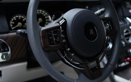 Rolls-Royce Cullinan, 2022 год, 21 000 000 рублей, 10 фотография