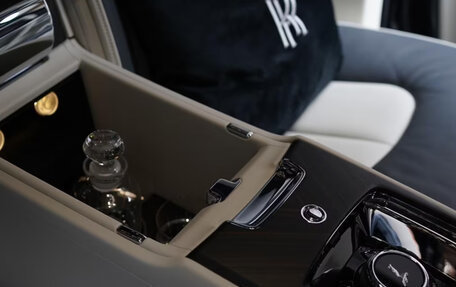 Rolls-Royce Cullinan, 2022 год, 21 000 000 рублей, 21 фотография