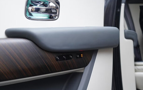 Rolls-Royce Cullinan, 2022 год, 21 000 000 рублей, 24 фотография