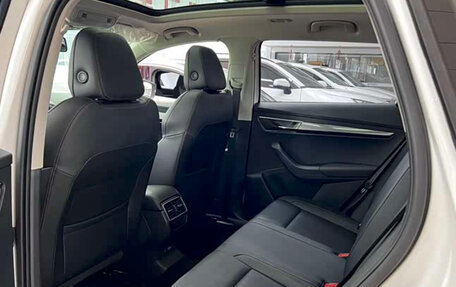 Skoda Karoq I, 2022 год, 2 000 000 рублей, 8 фотография