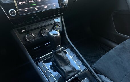 Skoda Superb III рестайлинг, 2017 год, 1 889 000 рублей, 12 фотография