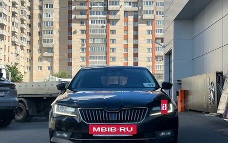 Skoda Superb III рестайлинг, 2017 год, 1 889 000 рублей, 2 фотография