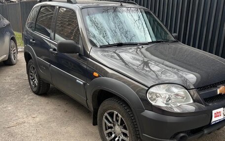 Chevrolet Niva I рестайлинг, 2009 год, 630 000 рублей, 2 фотография