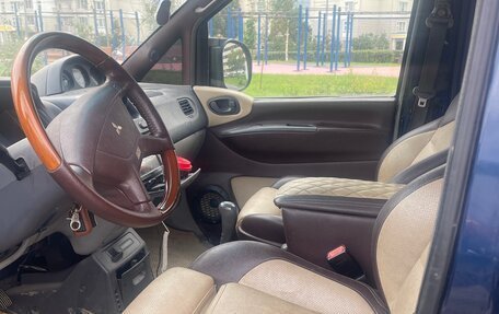 Mitsubishi Space Gear I рестайлинг, 1998 год, 850 000 рублей, 6 фотография