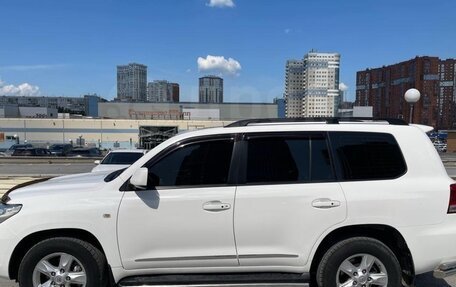 Toyota Land Cruiser 200, 2010 год, 3 600 000 рублей, 2 фотография