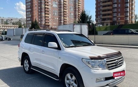 Toyota Land Cruiser 200, 2010 год, 3 600 000 рублей, 4 фотография