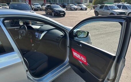 Hyundai Solaris II рестайлинг, 2012 год, 930 000 рублей, 12 фотография
