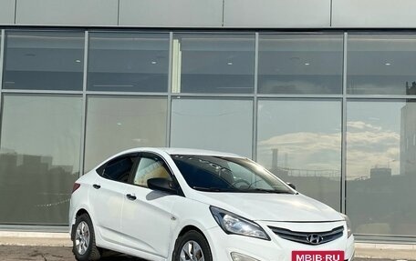 Hyundai Solaris II рестайлинг, 2015 год, 449 000 рублей, 2 фотография