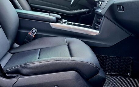 Mercedes-Benz E-Класс, 2015 год, 2 380 000 рублей, 33 фотография