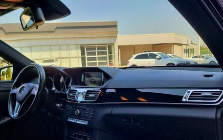 Mercedes-Benz E-Класс, 2015 год, 2 380 000 рублей, 34 фотография