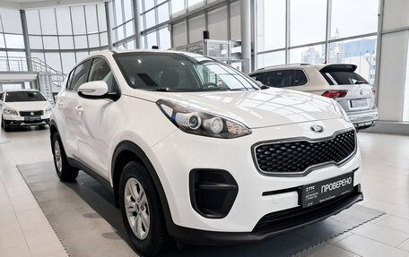 KIA Sportage IV рестайлинг, 2017 год, 1 749 000 рублей, 3 фотография