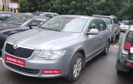 Skoda Superb III рестайлинг, 2011 год, 1 100 000 рублей, 2 фотография