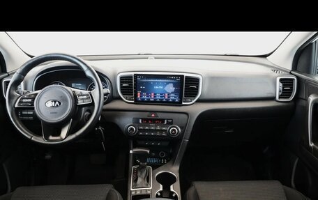 KIA Sportage IV рестайлинг, 2019 год, 2 045 000 рублей, 10 фотография