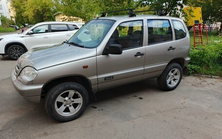 Chevrolet Niva I рестайлинг, 2009 год, 650 000 рублей, 2 фотография